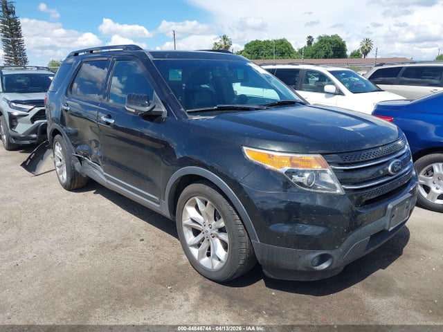 Salvage Ford Explorer Image