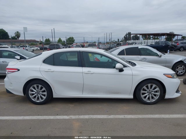Toyota Camry Le