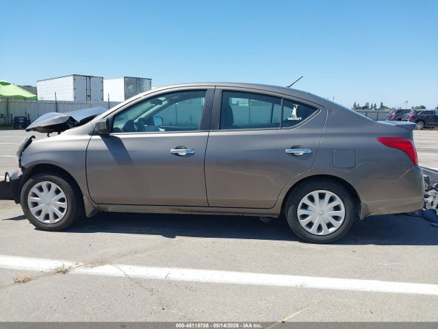 Nissan Versa 1.6 Sv