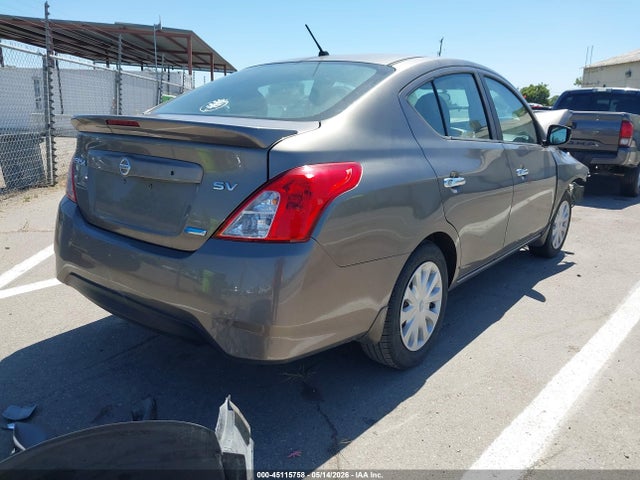 Nissan Versa 1.6 Sv