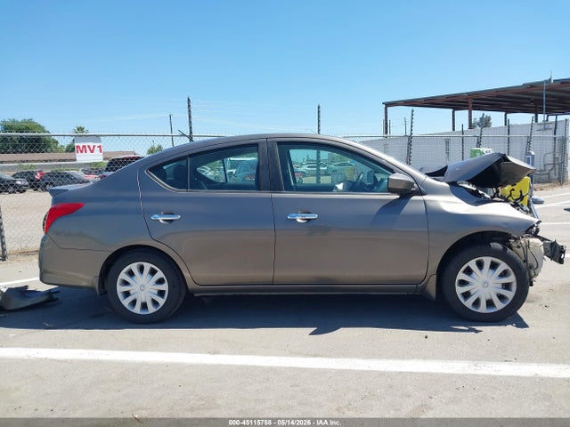 Nissan Versa 1.6 Sv