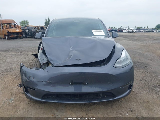Tesla Model Y Performance Dual Motor All-wheel Drive