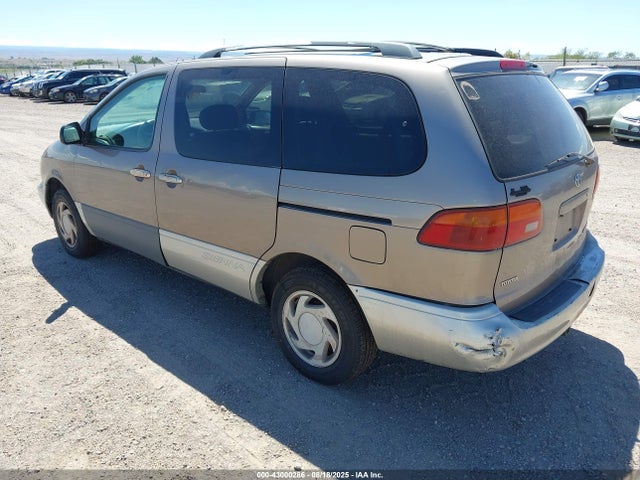 Toyota Sienna Xle