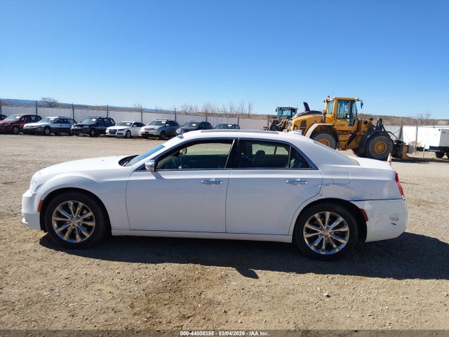 Chrysler 300c Awd