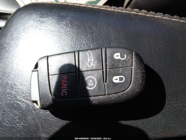 Chrysler 300c Awd