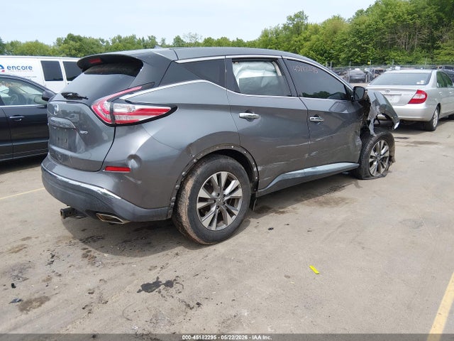 Nissan Murano S