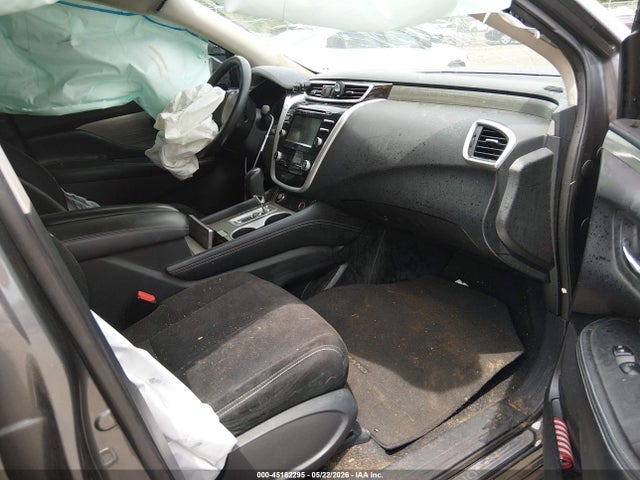 Nissan Murano S