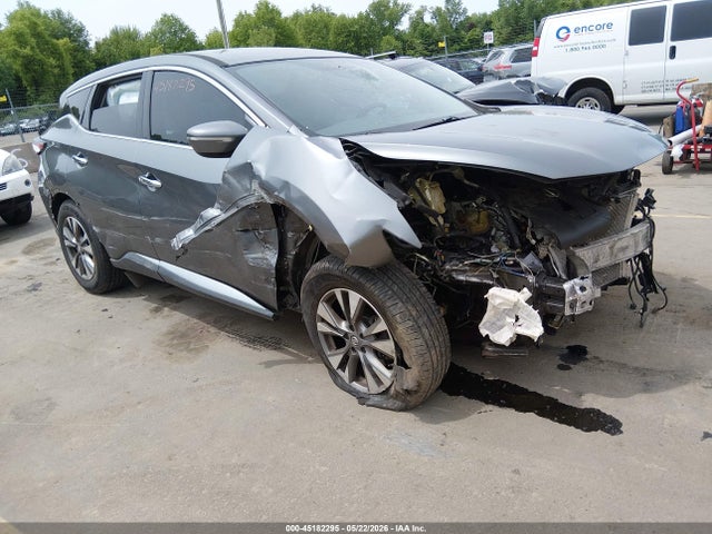 Salvage Nissan Murano Image