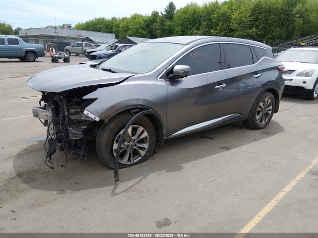 Nissan Murano S