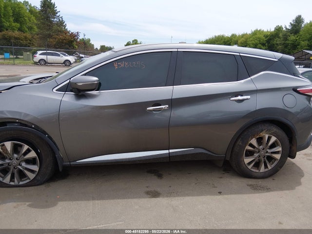 Nissan Murano S