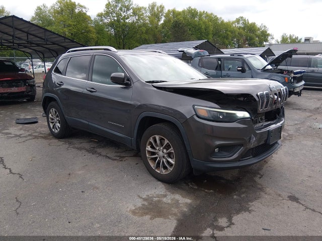 Salvage Jeep Cherokee Image
