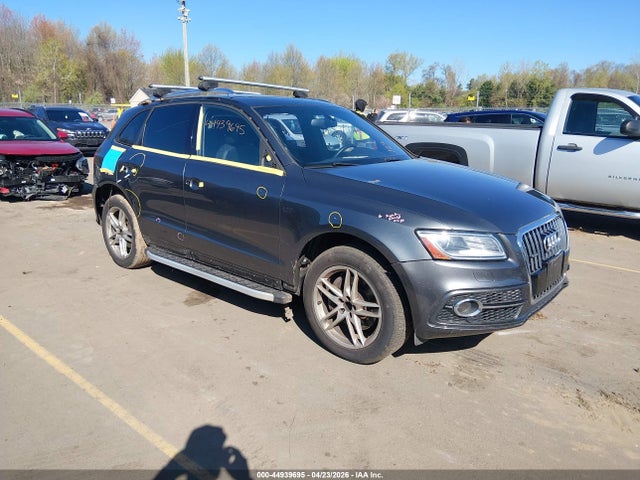 Salvage Audi Q5 Image