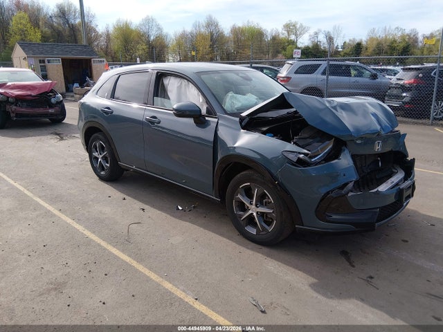 Salvage Honda HR-V Image