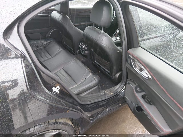 Alfa Romeo Giulia Estrema Awd