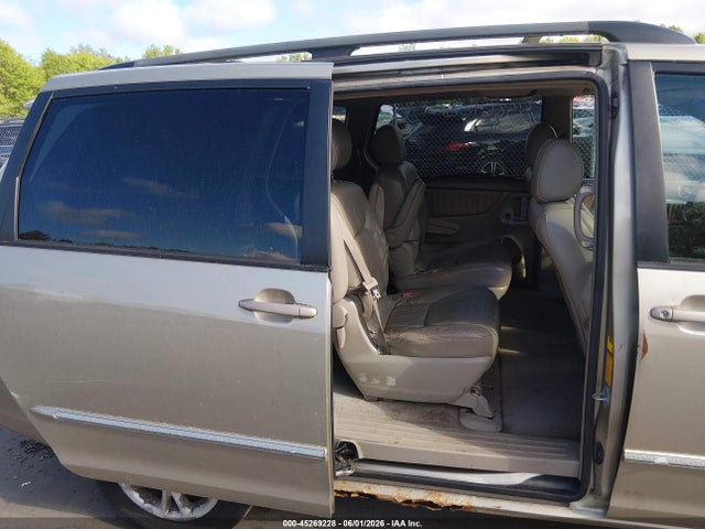 Toyota Sienna Xle Limited
