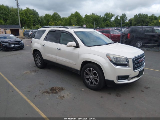 Salvage GMC Acadia Image