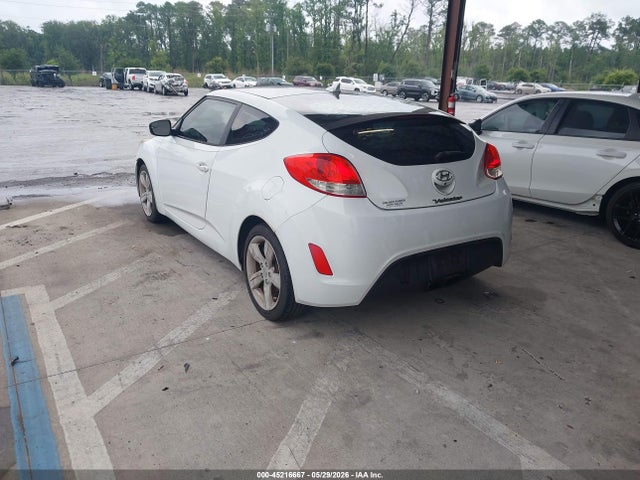 Hyundai VELOSTER