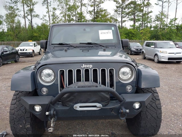 Jeep Wrangler Sahara 4x4
