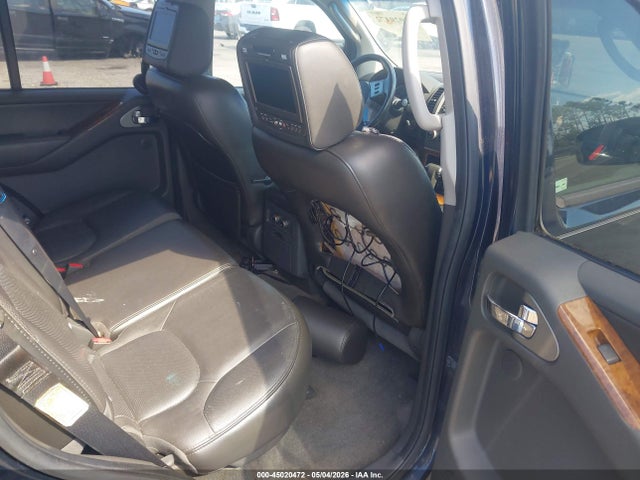 Nissan Pathfinder Le