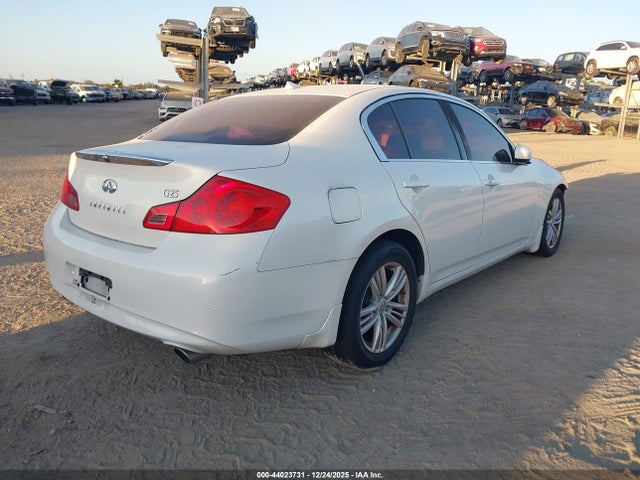 INFINITI G25 Journey
