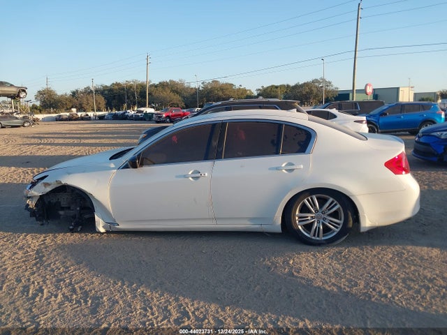 INFINITI G25 Journey