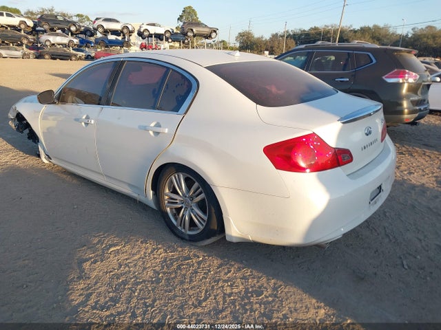 INFINITI G25 Journey