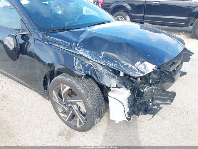 Hyundai ELANTRA Sel Sport