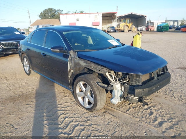 Salvage Volkswagen Passat Image