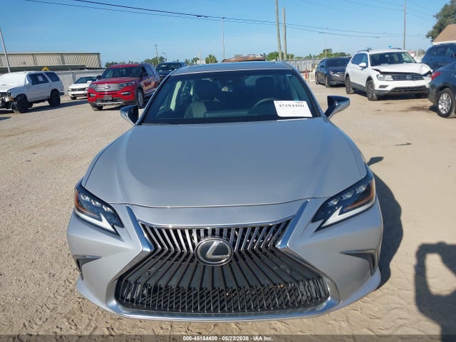Lexus Es Luxury