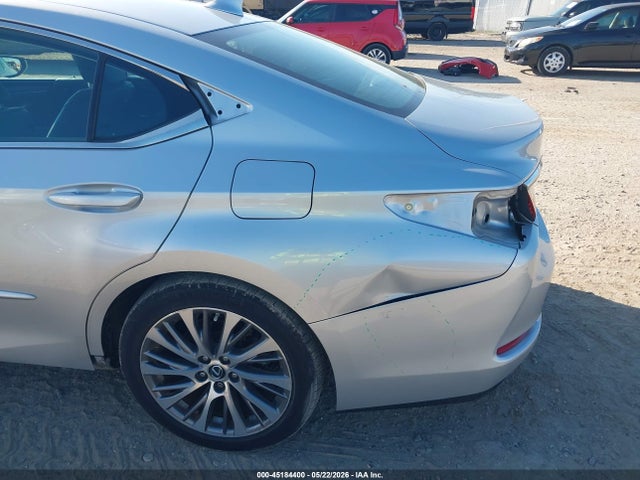 Lexus Es Luxury