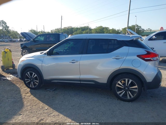Nissan Kicks Sr