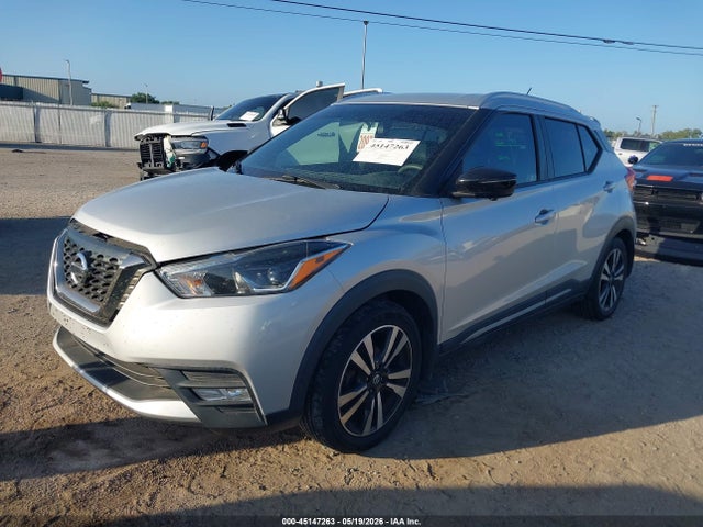 Nissan Kicks Sr