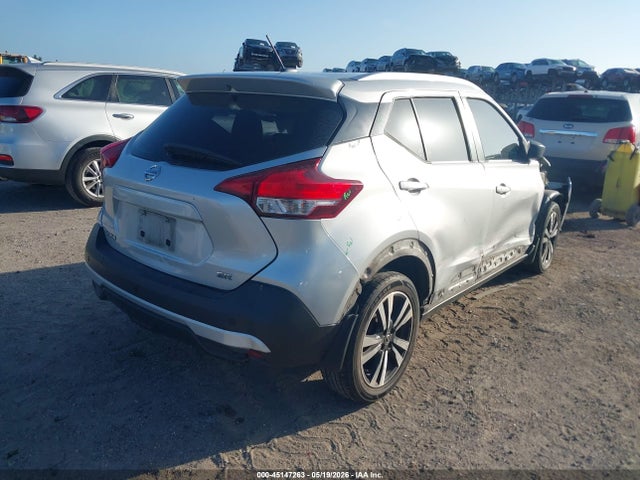 Nissan Kicks Sr