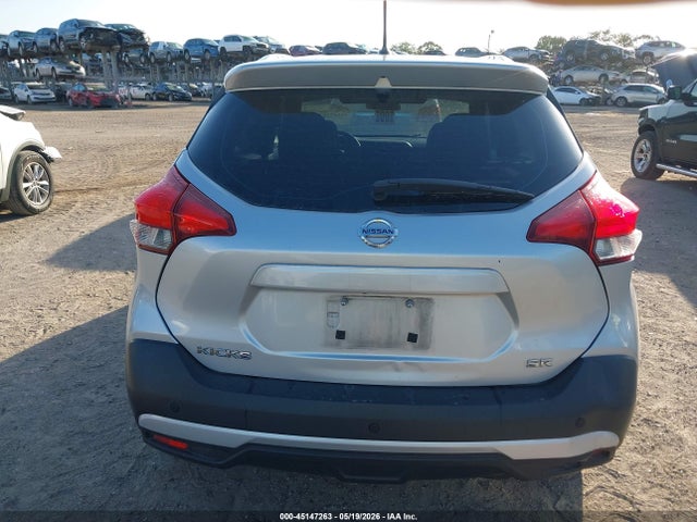 Nissan Kicks Sr