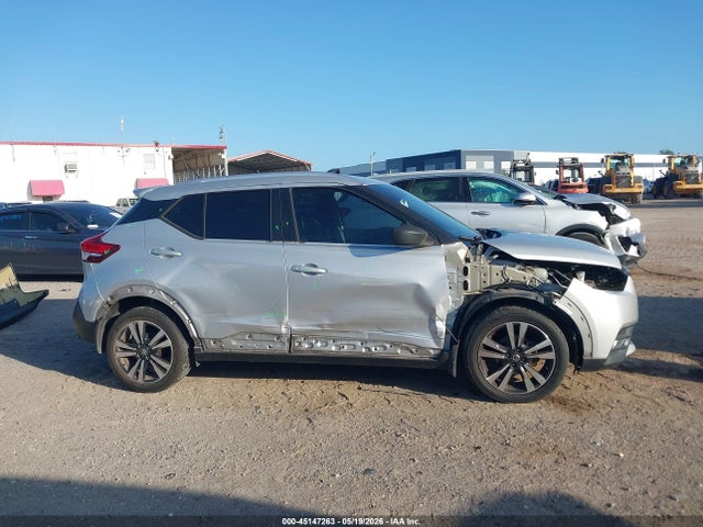 Nissan Kicks Sr