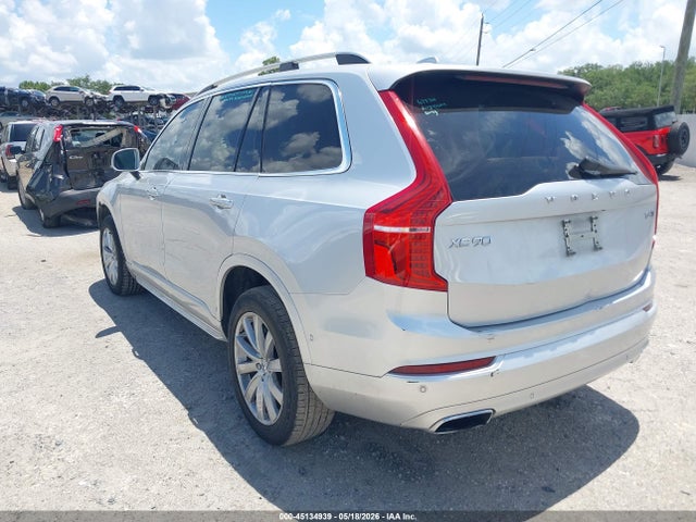 Volvo XC90 T6 Momentum