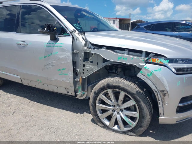 Volvo XC90 T6 Momentum