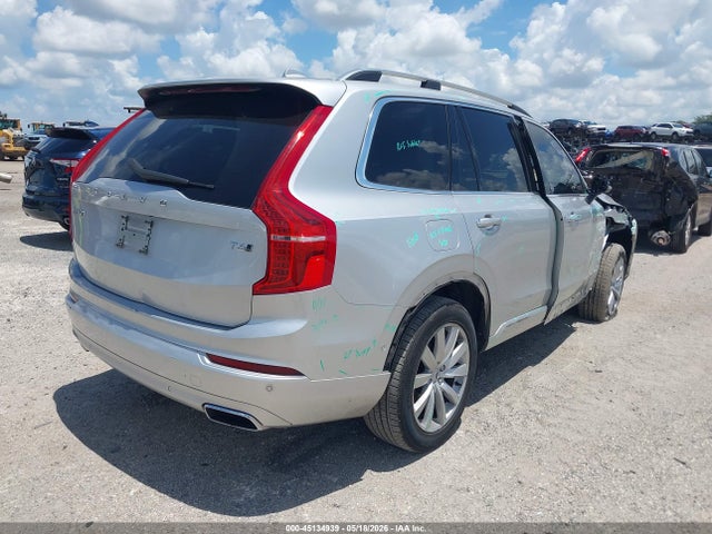 Volvo XC90 T6 Momentum