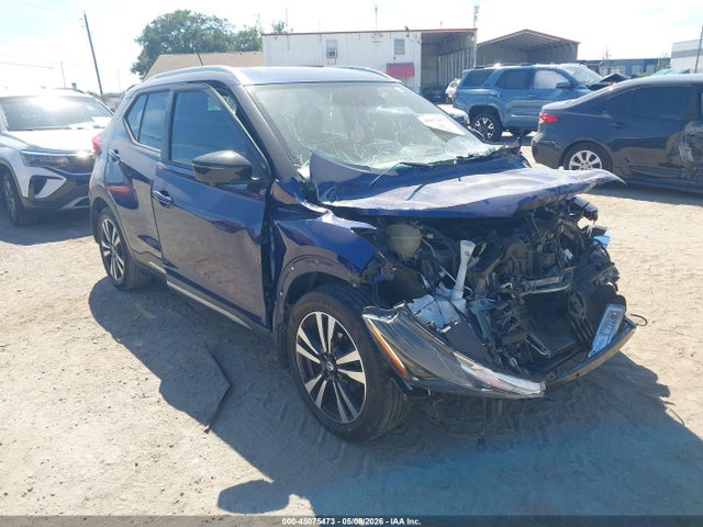 Salvage Nissan Kicks Image