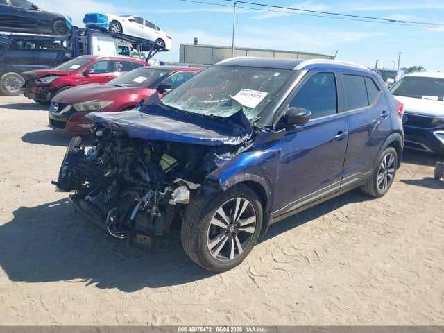 Nissan Kicks Sr