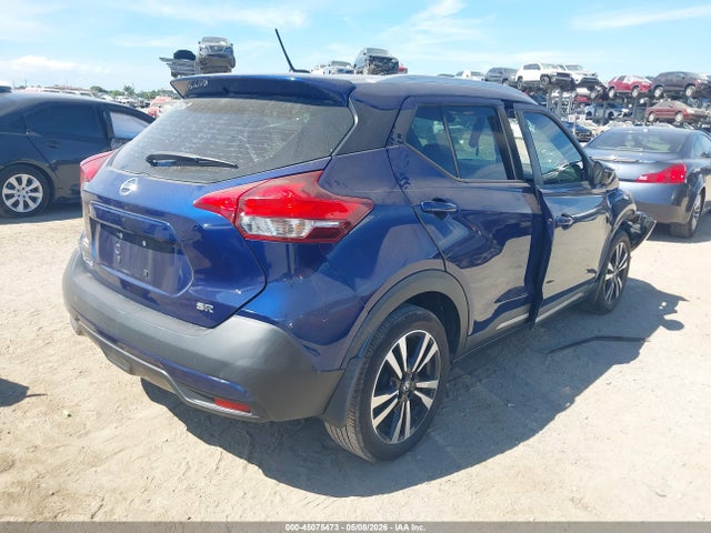 Nissan Kicks Sr