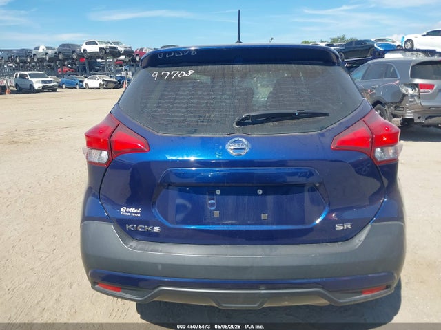 Nissan Kicks Sr