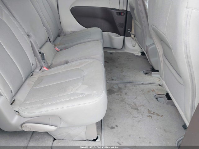 Chrysler Pacifica Touring