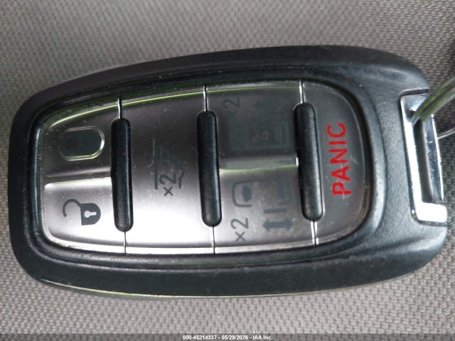 Chrysler Pacifica Touring