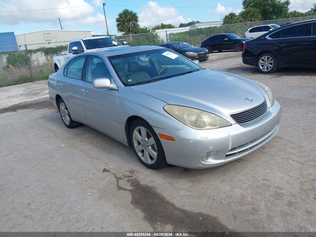 Salvage Lexus Es Image