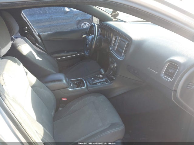 Dodge Charger Se