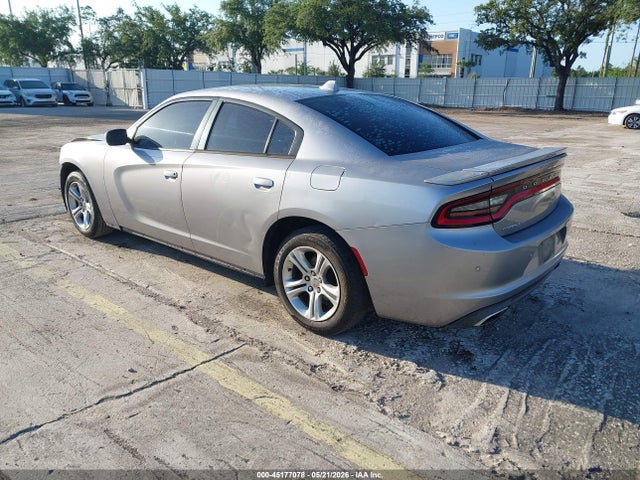 Dodge Charger Se