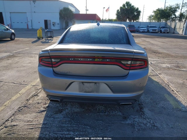 Dodge Charger Se