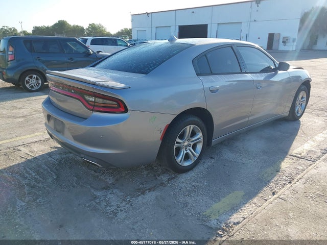 Dodge Charger Se