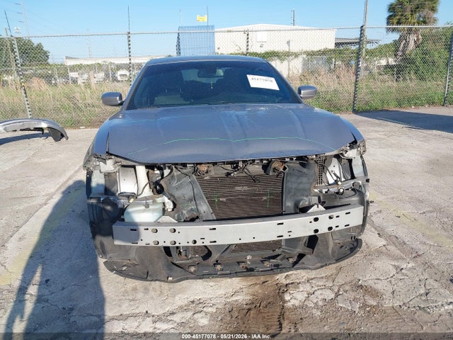 Dodge Charger Se